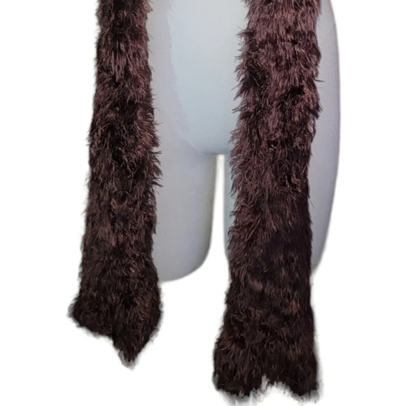 FAUX fur scarf - Picture 2 of 2